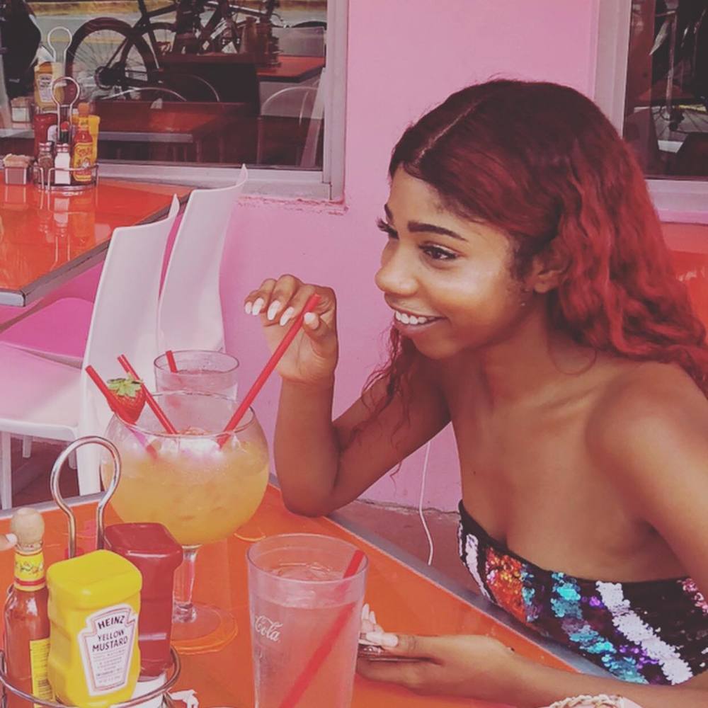 Meet your Posher, Laylaa